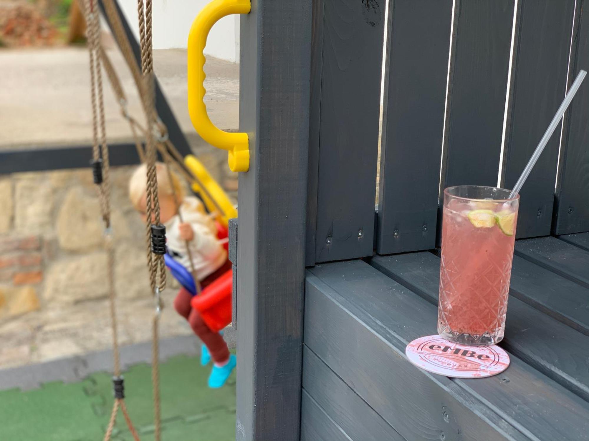 Aparthotel Na Klenici Mladá Boleslav エクステリア 写真